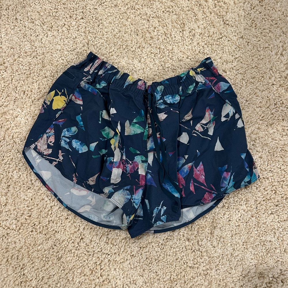The North Face shorts | Size XL